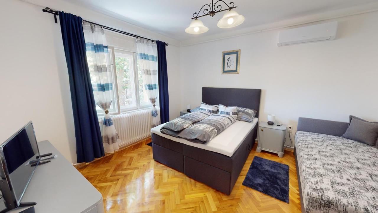 Family Apartman Mişcolţ Exterior foto