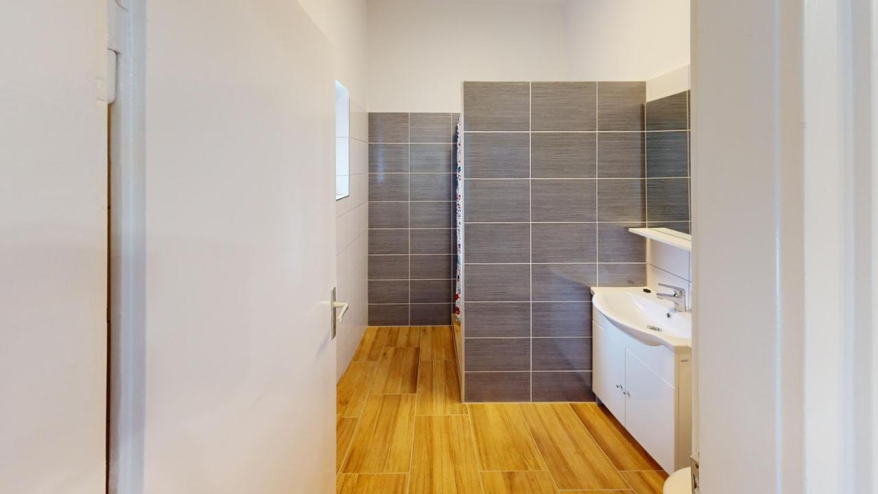 Family Apartman Mişcolţ Exterior foto