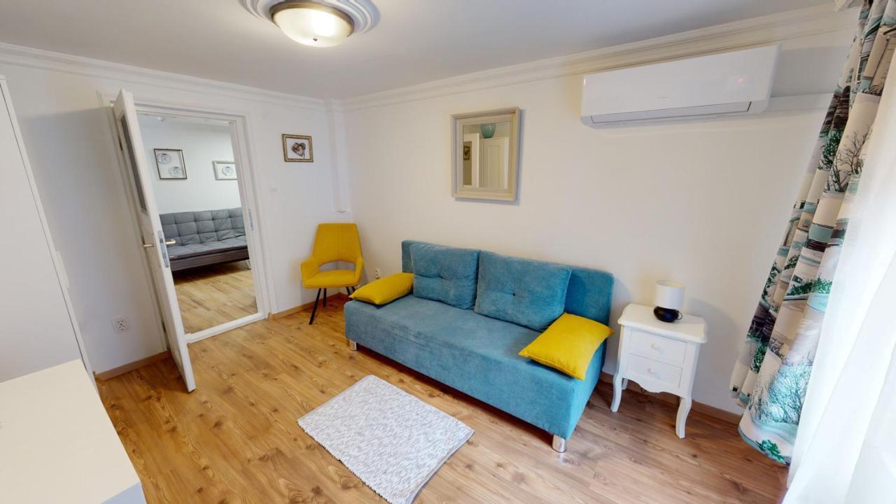 Family Apartman Mişcolţ Exterior foto