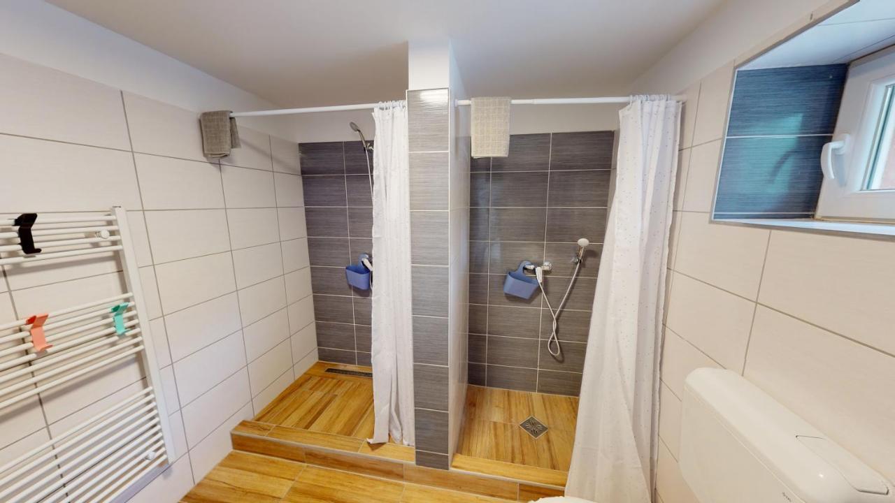 Family Apartman Mişcolţ Exterior foto